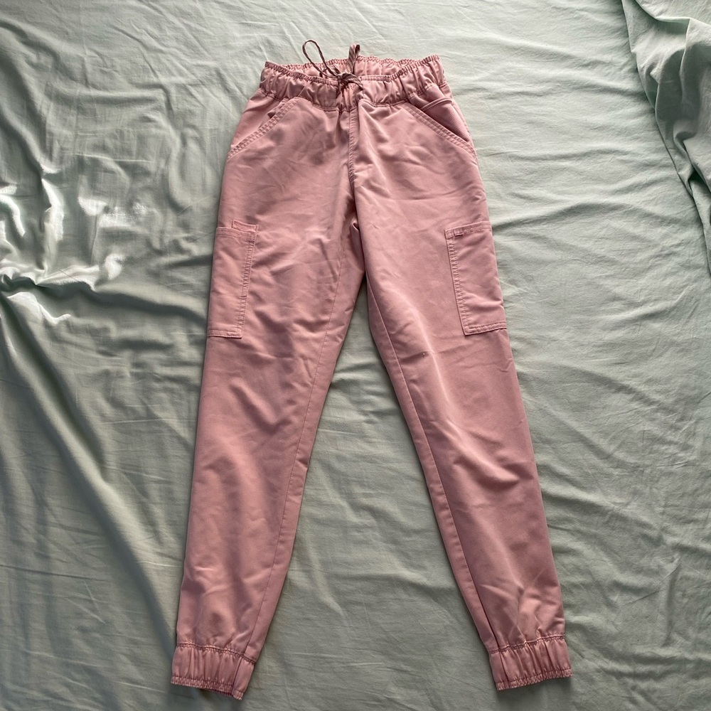 Blushing Pink Women’s Mesh Enhanced Jogger Pant